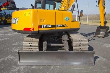 Sany SY135C 15 tonnás lánctalpas kotrógép 6