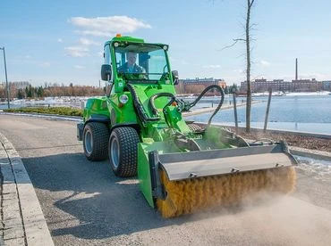 Avant 755i kiemelkedő rakodási képesség univerzális minirakodó 6