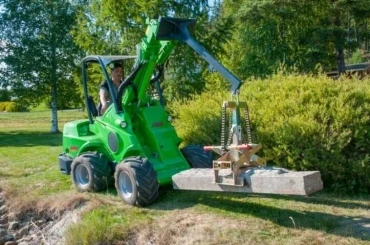 Avant kőrakó fogó 900 kg kapacitás mechanikus, ollós elven működő emelő adapter