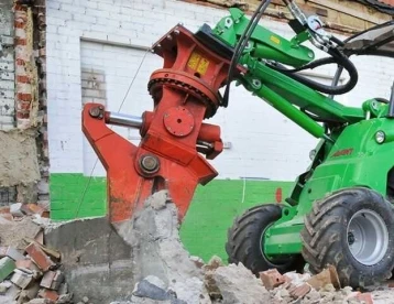 Avant hidraulikus roppantóolló elsődleges bontási műveletekhez beton-, téglafal bontásához