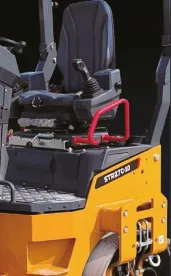 STR27-C10 tandem úthenger vezetőülése