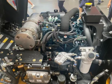 STR27-C10 tandem úthenger motortere Kubota motorral