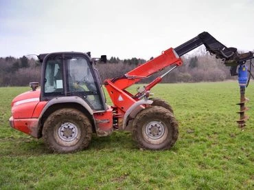 Auger Torque 5500MAX, 7000, 7000MAX, 8000MAX high flow kompakt rakodóhoz és teleszkópos rakodóhoz ajánlott hidraulikus talajfúró adapter 6