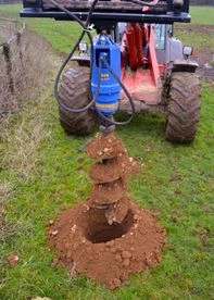 Auger Torque 5500MAX, 7000, 7000MAX, 8000MAX high flow kompakt rakodóhoz és teleszkópos rakodóhoz ajánlott hidraulikus talajfúró adapter 7