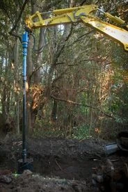 Auger Torque 5000, 7000, 7000MAX, 8000MAX 4,5-8t közötti kotrókhoz és kotró-rakodóhoz ajánlott hidraulikus fúrómeghajtó 7