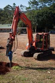 Auger Torque 12000MAX, 15000MAX 8-15t közötti kotróhoz ajánlott hidraulikus fúrómeghajtó 2