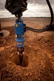 Auger Torque 20000MAX, 25000MAX 13-22t közötti kotróhoz ajánlott hidraulikus talajfúró adapter 3