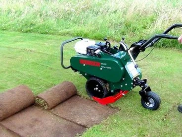 Groundsman TMC26 30-50 cm széles késekkel gyepfelszedő