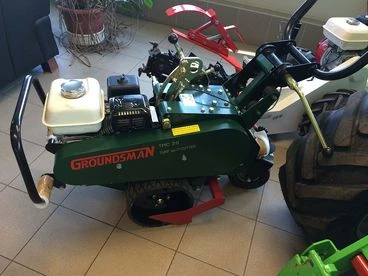 Groundsman TMC26 30-50 cm széles késekkel gyepfelszedő 4